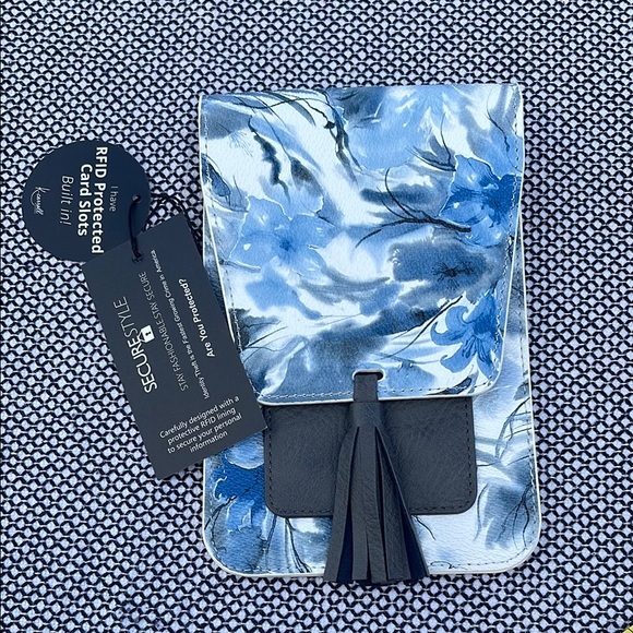 Handbags - NWT K.Carroll Blue and White Floral RFID Wallet 🌺